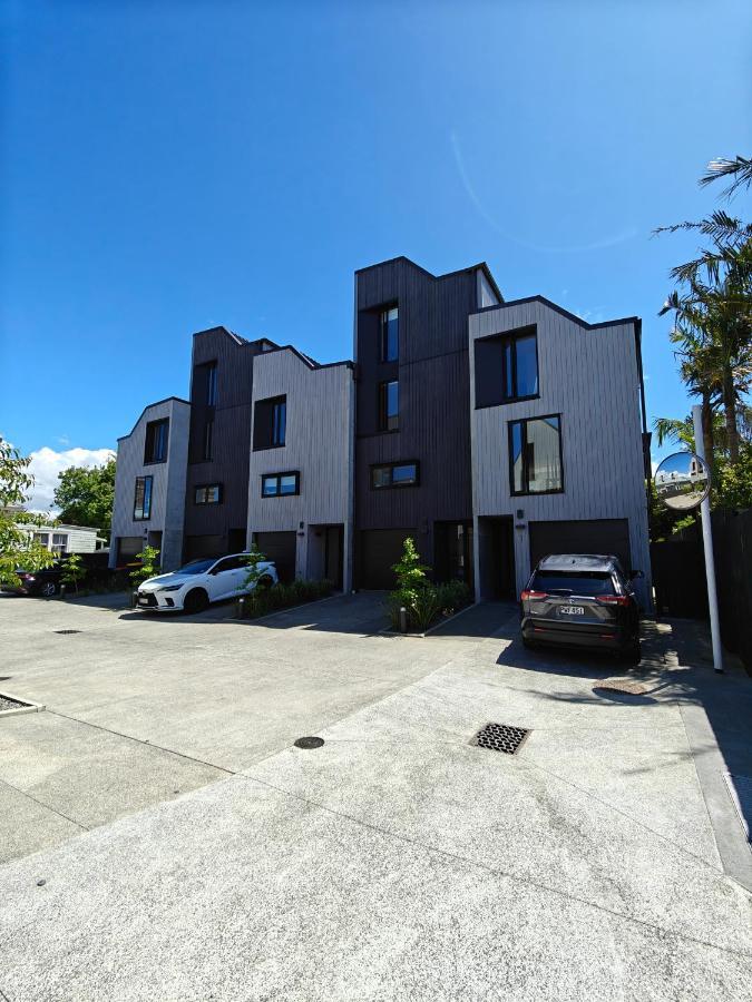 Private Room With Ensuite & Garden Epsom Auckland Bagian luar foto