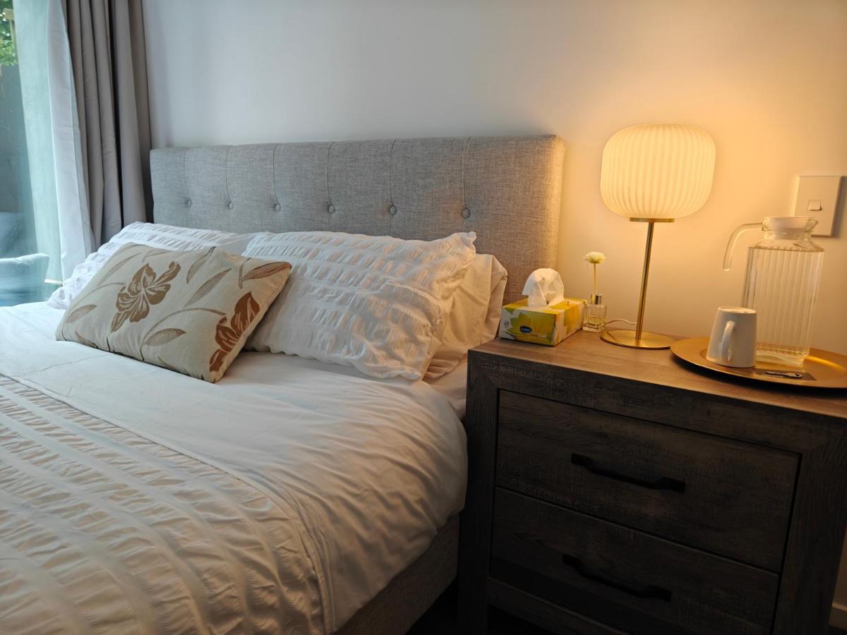 Private Room With Ensuite & Garden Epsom Auckland Bagian luar foto
